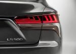 Lexus LS500 2017 года (NA)